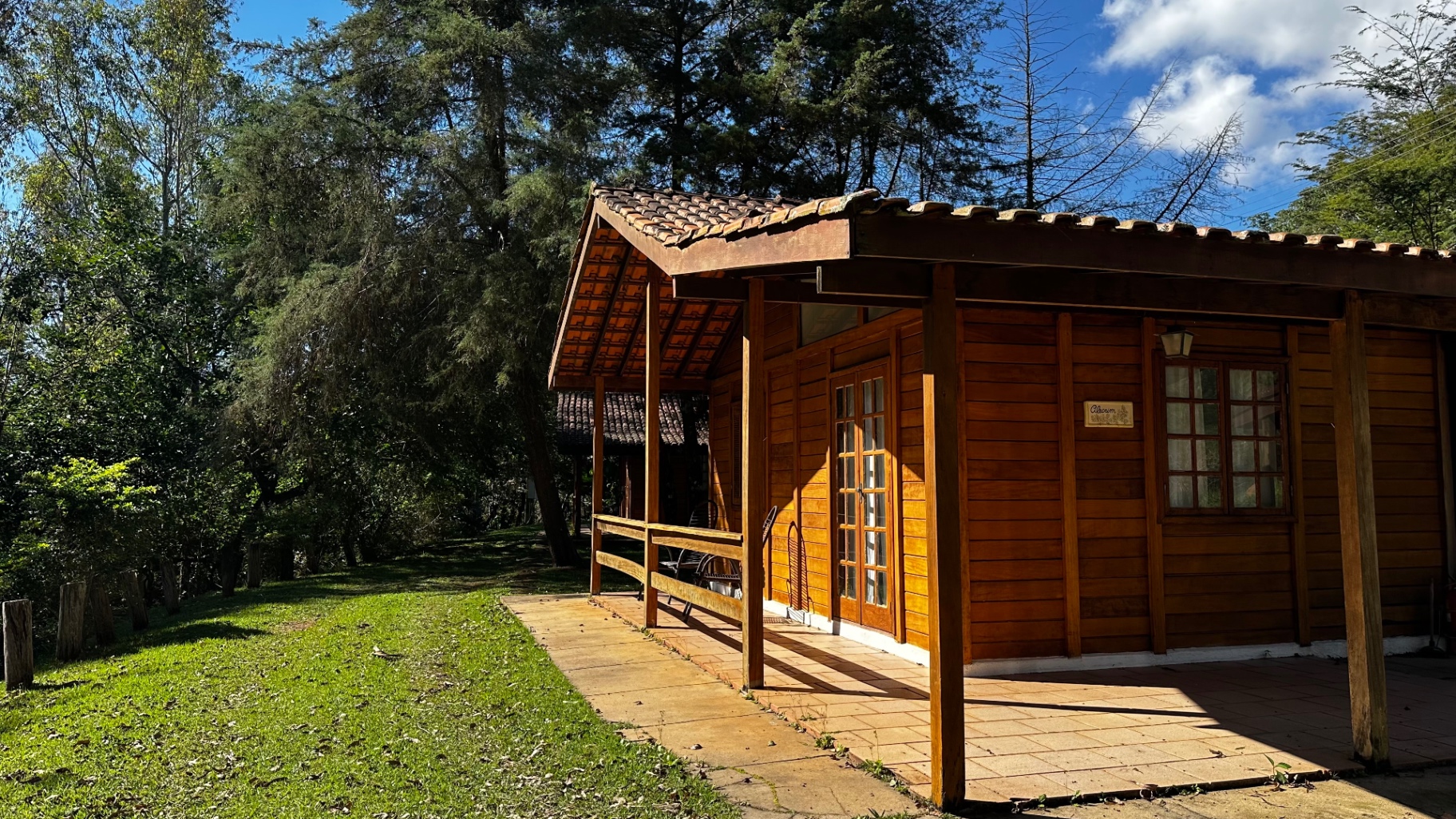 Chalé em meio à natureza